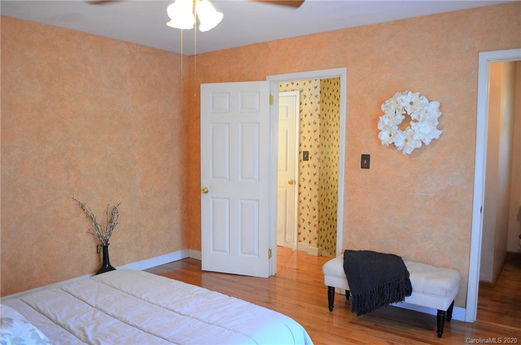 1868 Noah Path Conover, NC 28613 - Photo 32 of 45 Gallery Image 32