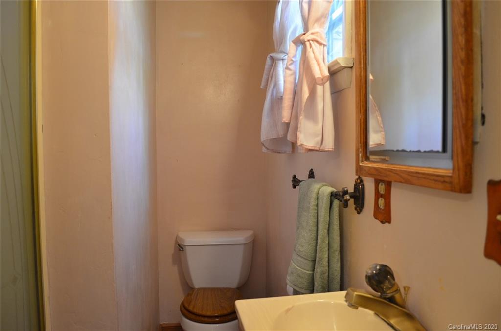 1868 Noah Path Conover, NC 28613 - Photo 33 of 45 Gallery Image 33