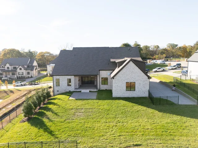 $1,949,900 | 1006 Laguna Drive, Franklin, TN 37067