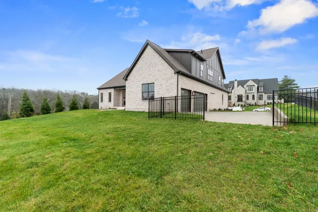 $1,949,900 | 1006 Laguna Drive, Franklin, TN 37067