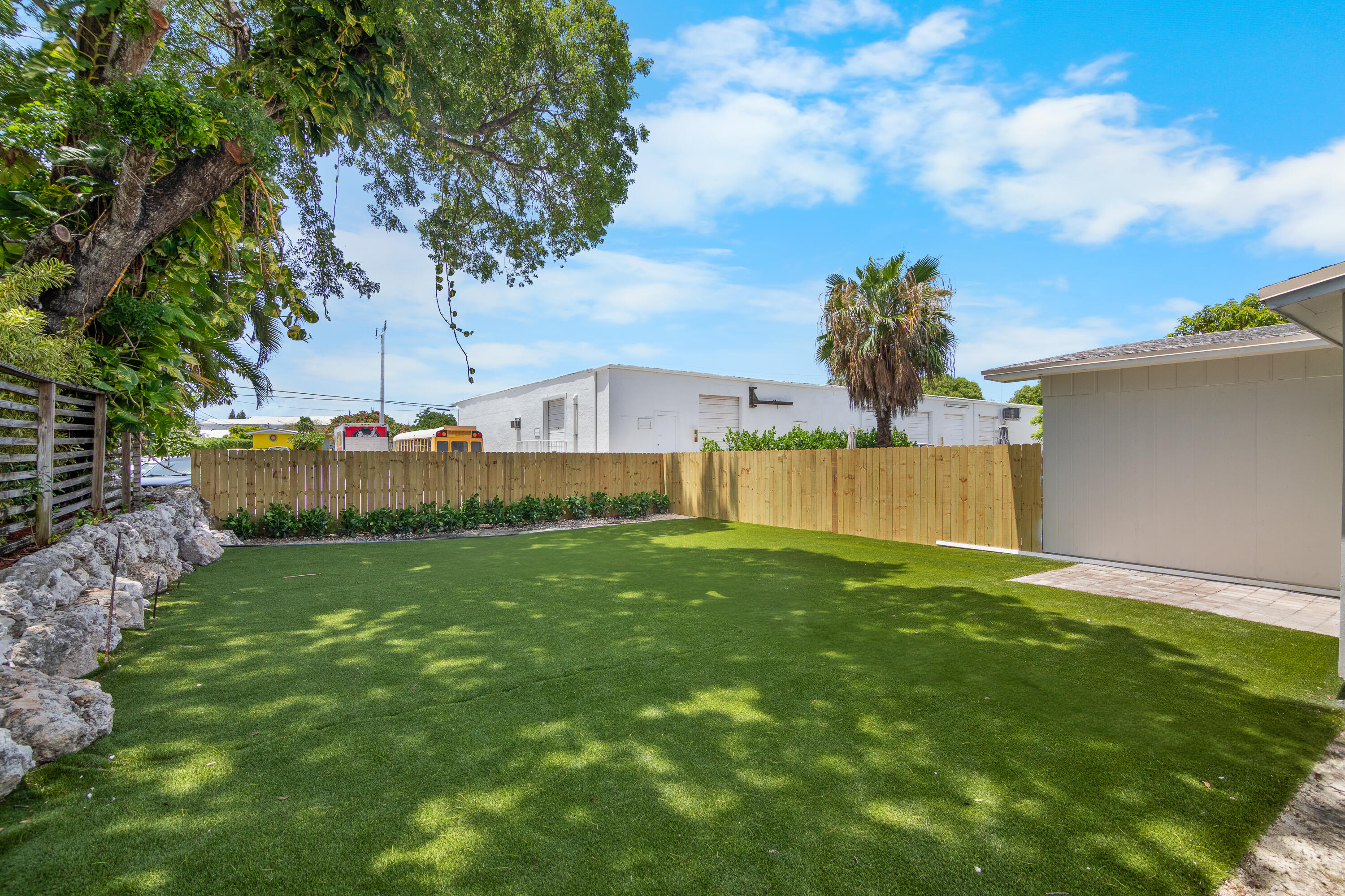 10873 7th Ave Gulf Marathon, FL 33050 - Photo 25 of 25 a view of a back yard