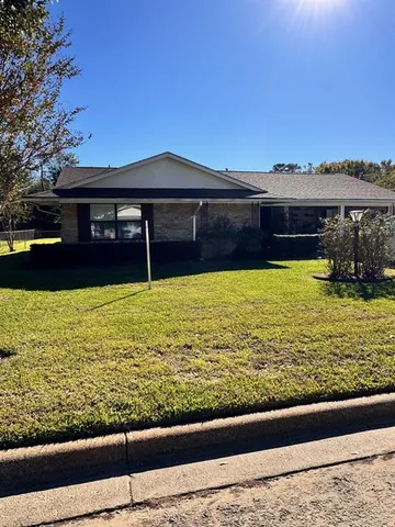 $225,000 | 800 Humphrey Street, Athens, TX 75751