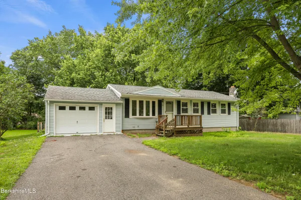 $310,000 | 16 Wealthy Avenue, Pittsfield, MA 01201