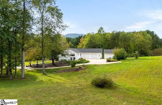 $659,900 | 620 Oak Grove Road, Landrum, SC 29356