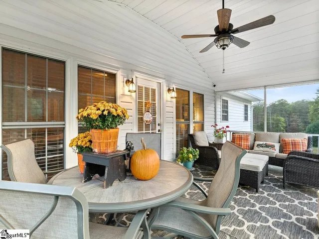 $659,900 | 620 Oak Grove Road, Landrum, SC 29356