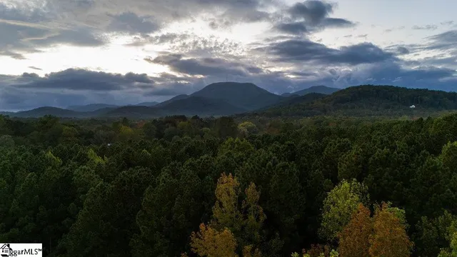 $659,900 | 620 Oak Grove Road, Landrum, SC 29356