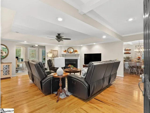 $659,900 | 620 Oak Grove Road, Landrum, SC 29356