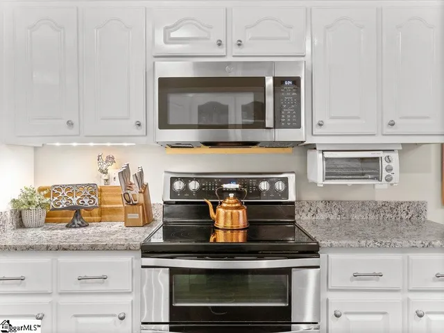 $659,900 | 620 Oak Grove Road, Landrum, SC 29356