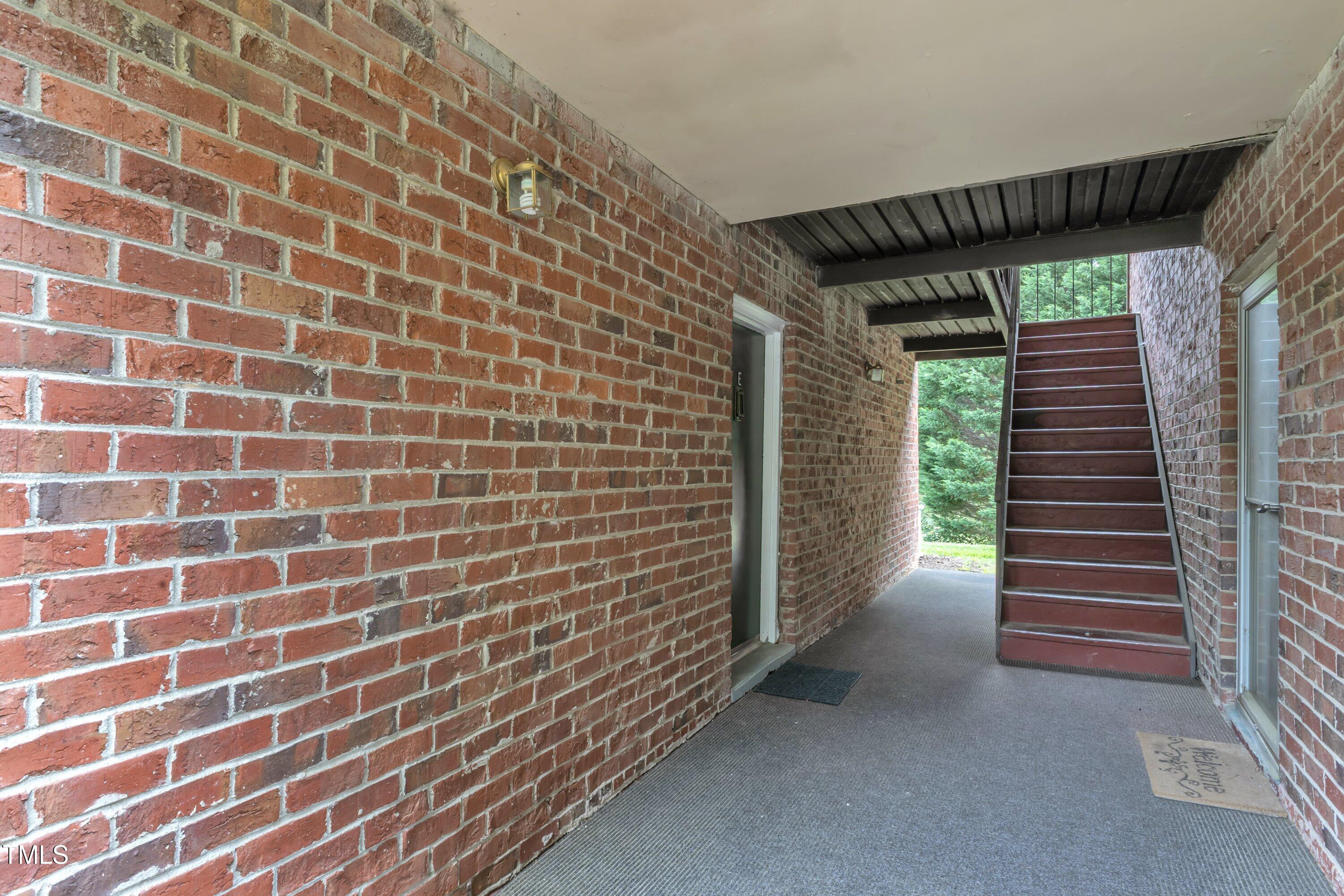 5602 Falls Of Neuse Road, Unit E Raleigh, NC 27609 - Photo 6 of 37 06-5602 Falls of Neuse Rd Unit E-28