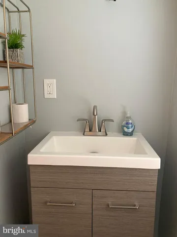 a close view of sink and tap