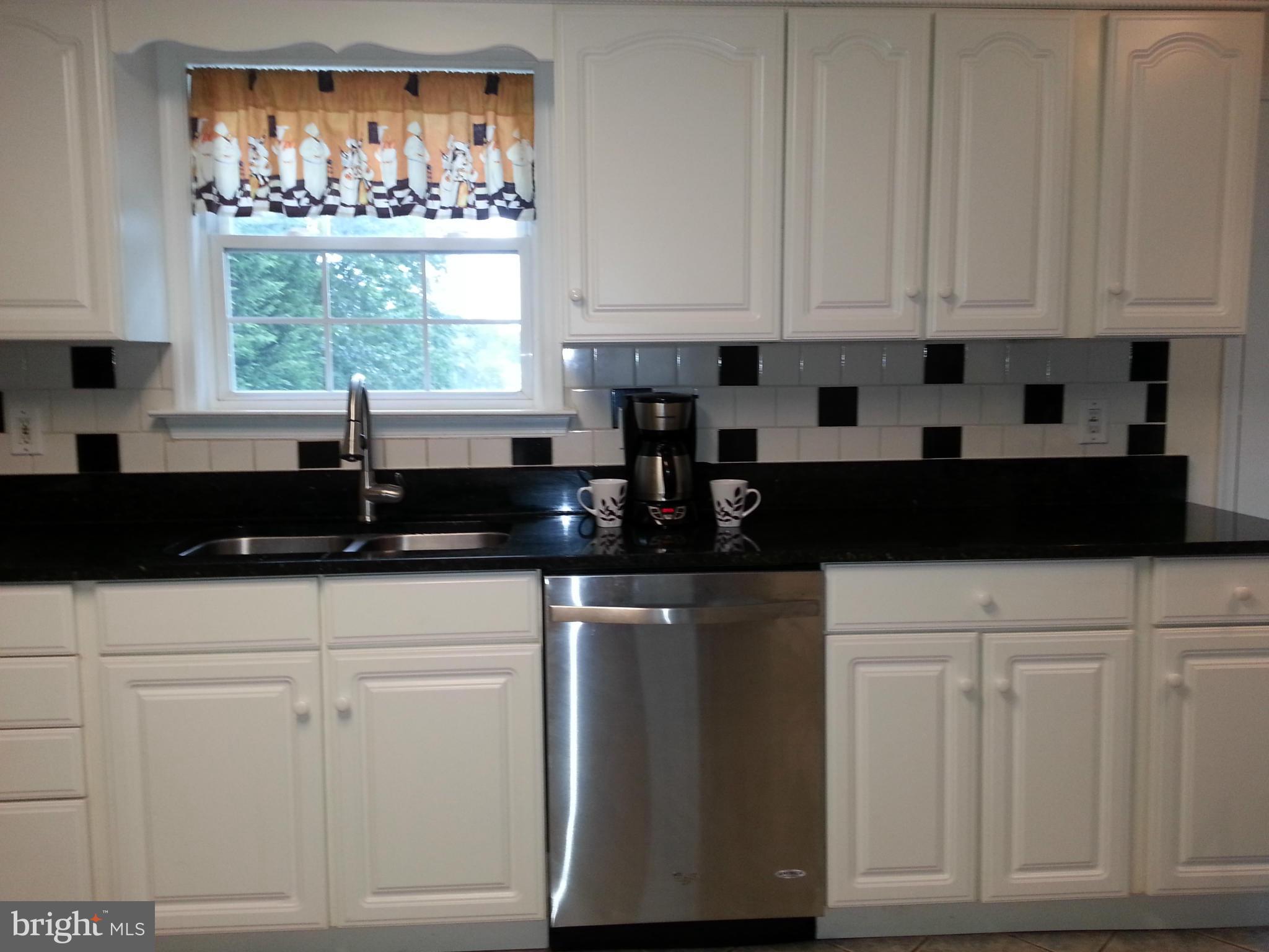7716 West Shore Road Pasadena, MD 21122 - Photo 7 of 30 Kitchen