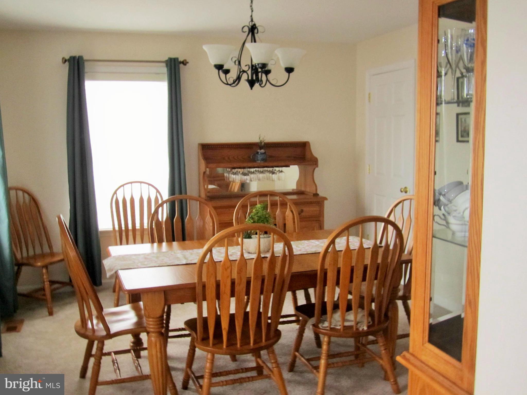 7716 West Shore Road Pasadena, MD 21122 - Photo 10 of 30 Dining Room