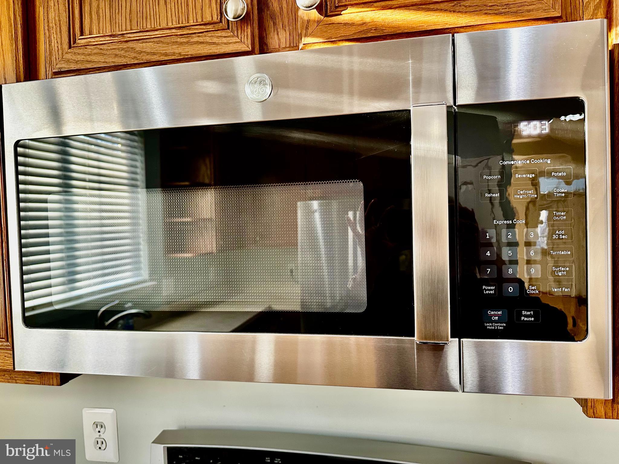 43438 Oxen Lane Chantilly, VA 20152 - Photo 12 of 49 a view of barbecue oven