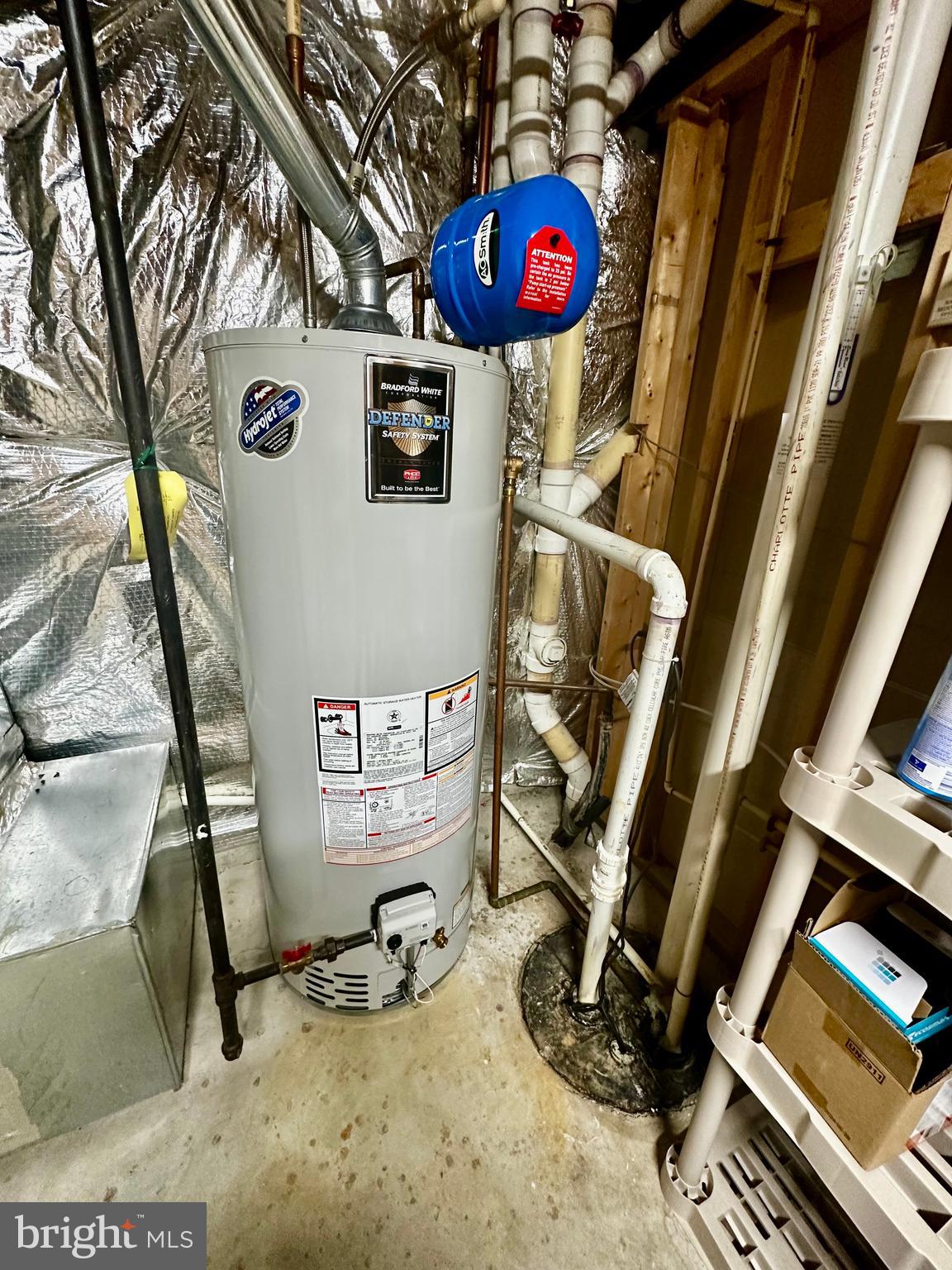 43438 Oxen Lane Chantilly, VA 20152 - Photo 46 of 49 a view of a room with gym equipment