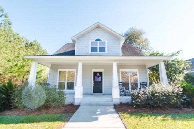 10482 Emmanuel Street Daphne, AL 36526 - Photo 2 of 24 Front View