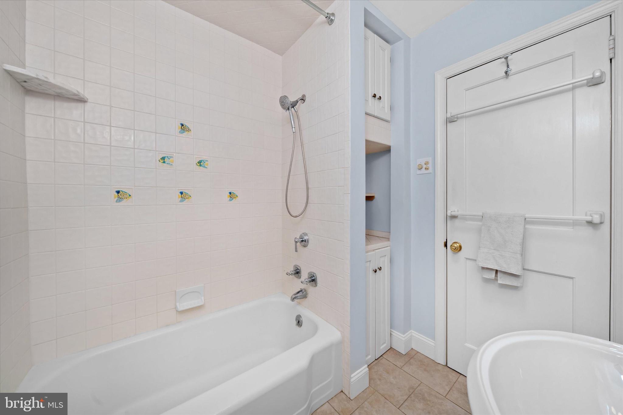 47 Paschall Road Wilmington, DE 19803 - Photo 15 of 26 Charming bathroom with playful accents.