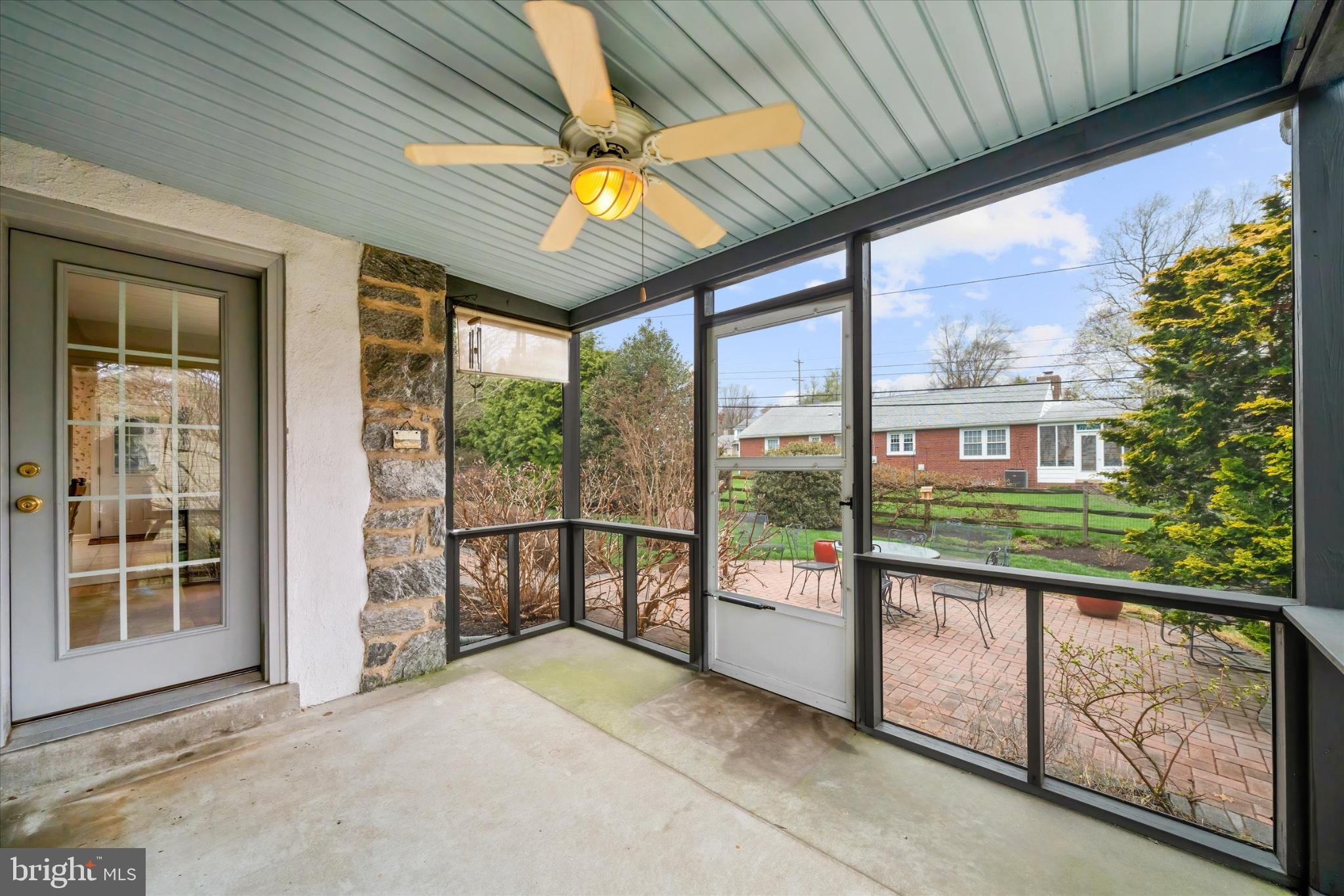 47 Paschall Road Wilmington, DE 19803 - Photo 18 of 26 Charming screened porch retreat.