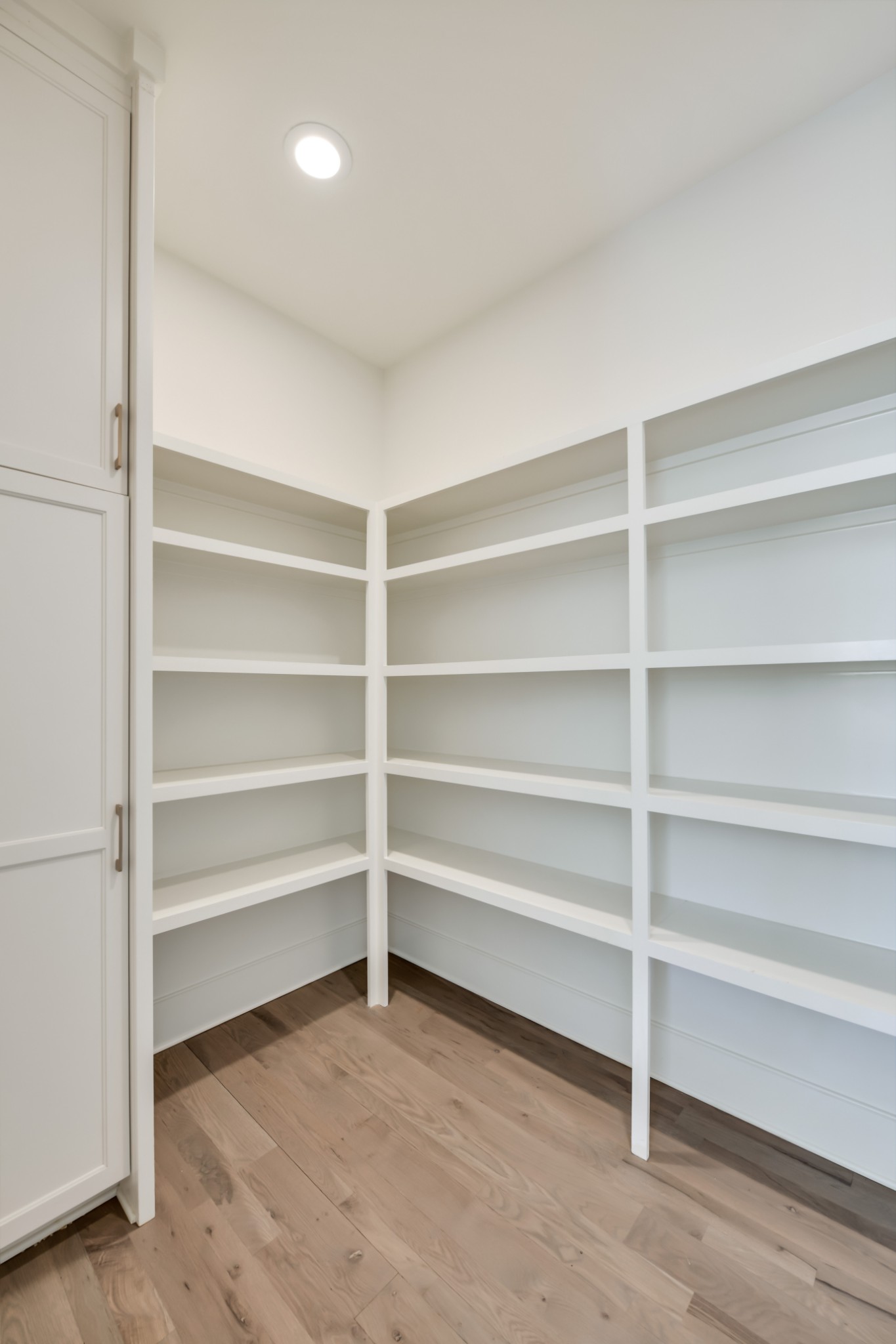211B Page Road Nashville, TN 37205 - Photo 15 of 43 a view of room with empty racks