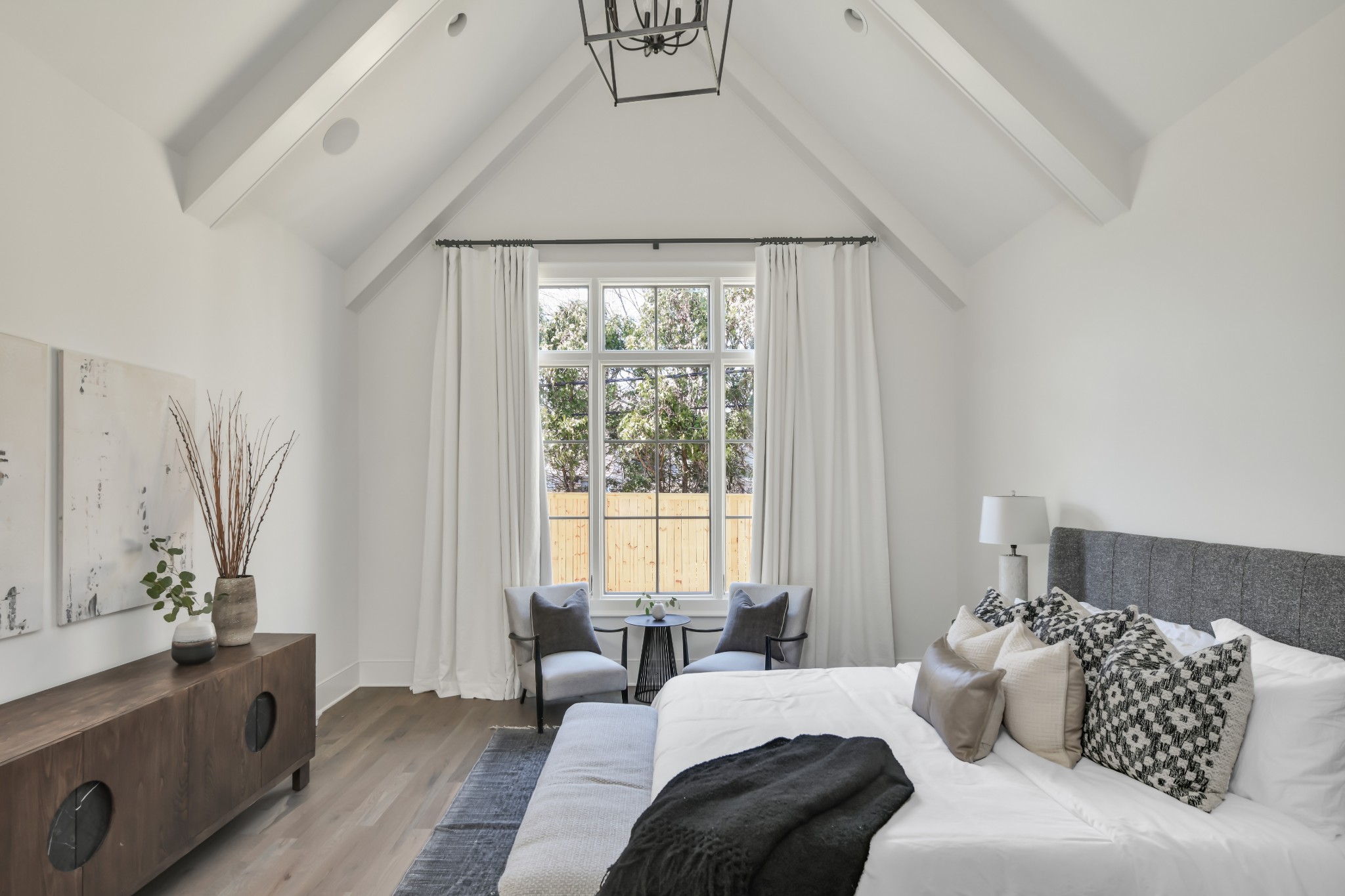 211B Page Road Nashville, TN 37205 - Photo 21 of 43 a living room with furniture and a large window
