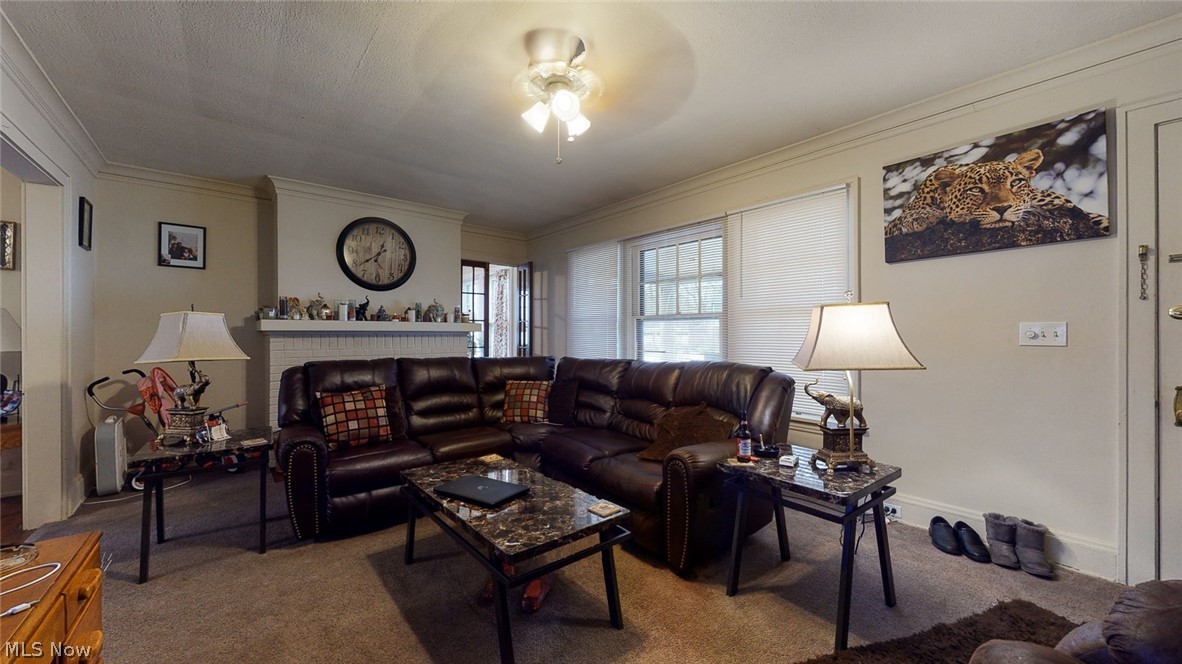 2633 Colchester Road Cleveland, OH 44106 - Photo 2 of 18