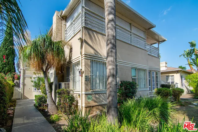 $1,899,000 | 461 North Vista Street, Los Angeles, CA 90036
