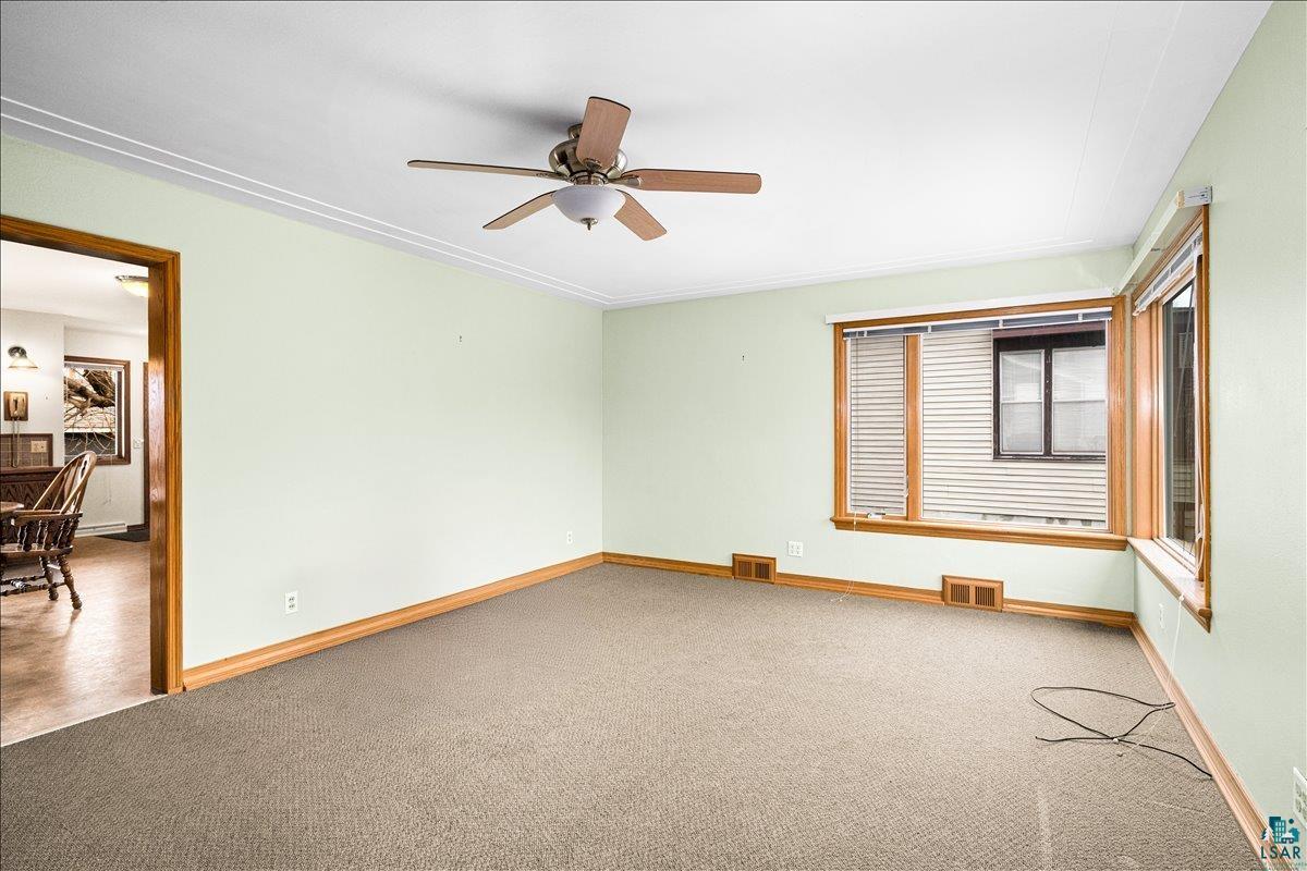 718 6th Avenue Two Harbors, MN 55616 - Photo 5 of 39