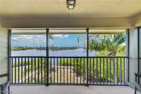 $479,900 | 16600 Bocilla Island Club Drive, Unit 35, Bokeelia, FL 33922
