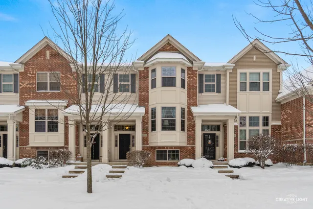 $369,500 | N068 Forsythe Court, Winfield, IL 60190