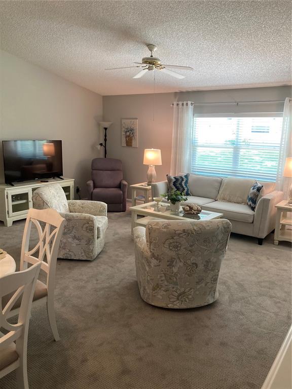 8973 Southwest 94 Lane, Unit B Ocala, FL 34481 - Photo 4 of 12