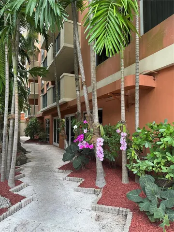 a view of outdoor space yard and patio