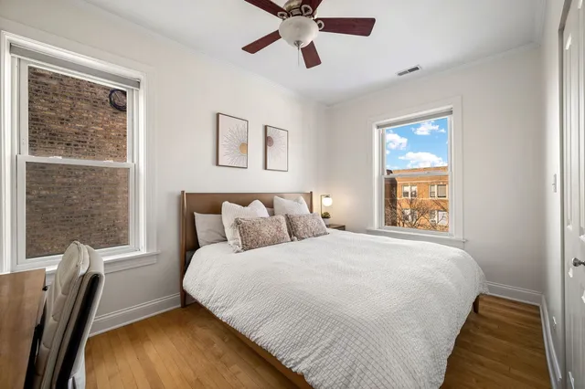 $399,900 | 4656 North Winchester Avenue, Unit 3, Chicago, IL 60640