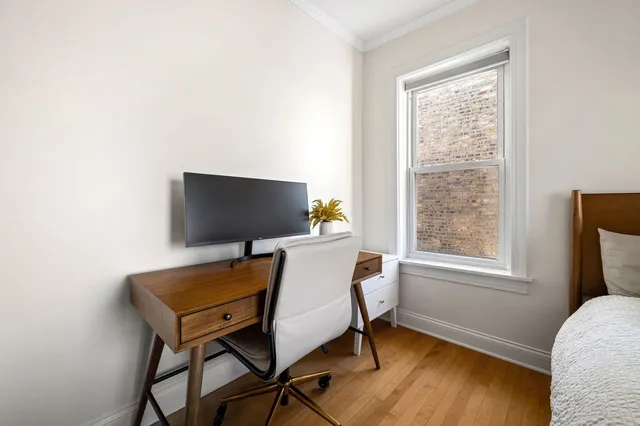 $399,900 | 4656 North Winchester Avenue, Unit 3, Chicago, IL 60640