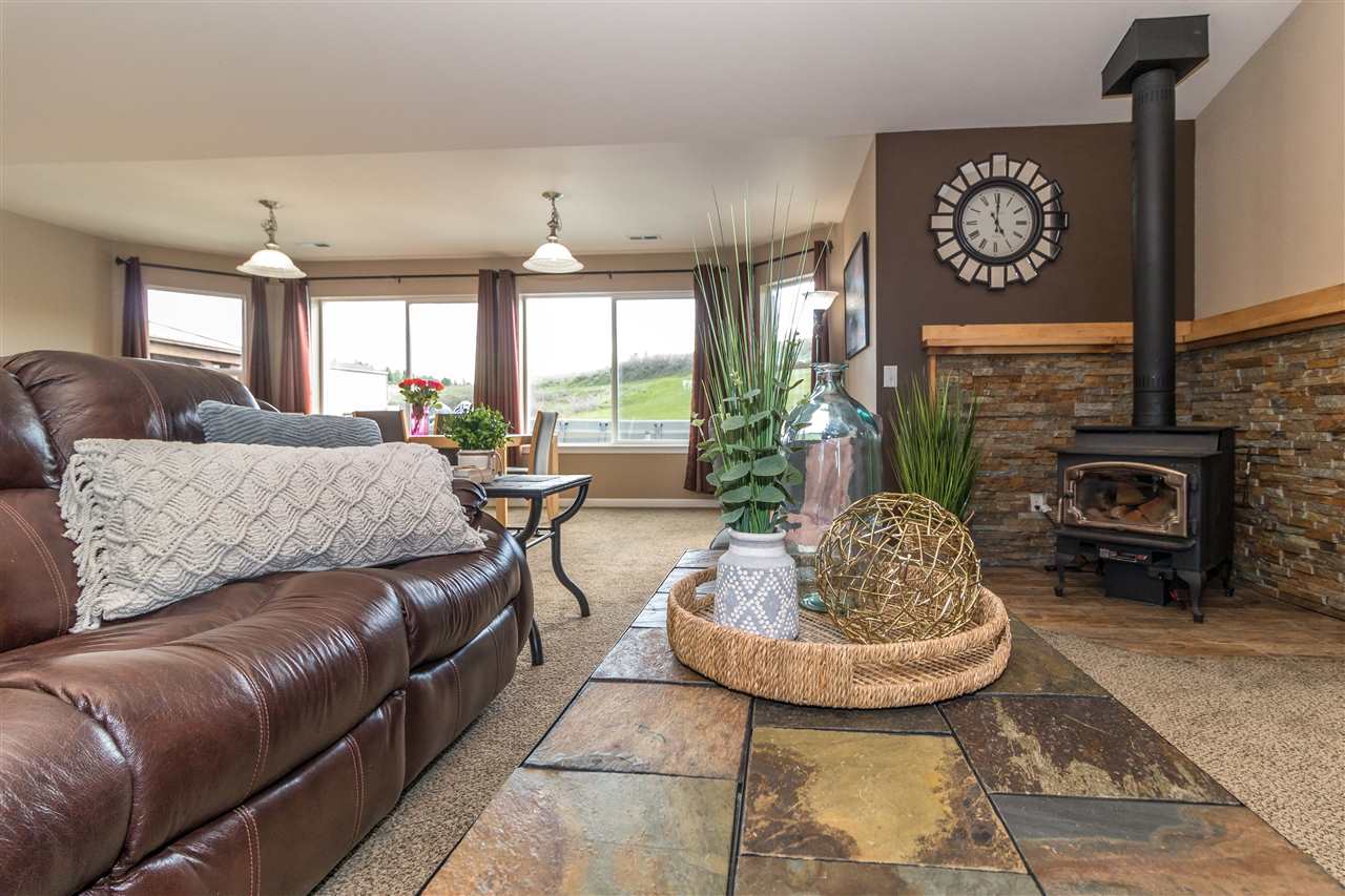 16313 North Dalton Road Spokane, WA 99208 - Photo 3 of 20