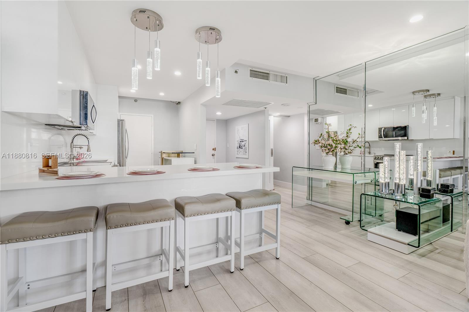 100 Lincoln Road, Unit 323 Miami Beach, FL 33139 - Photo 15 of 62