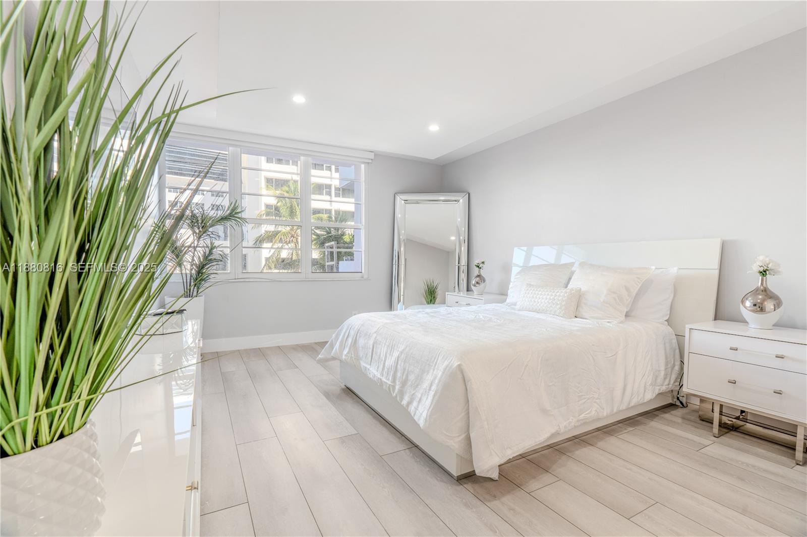 100 Lincoln Road, Unit 323 Miami Beach, FL 33139 - Photo 21 of 62