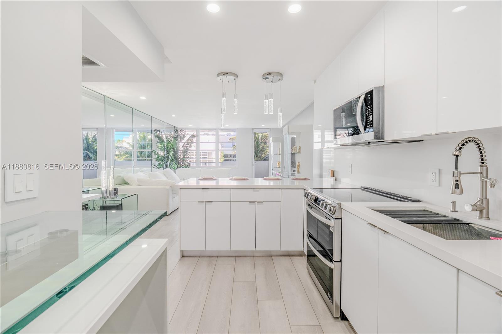 100 Lincoln Road, Unit 323 Miami Beach, FL 33139 - Photo 26 of 62