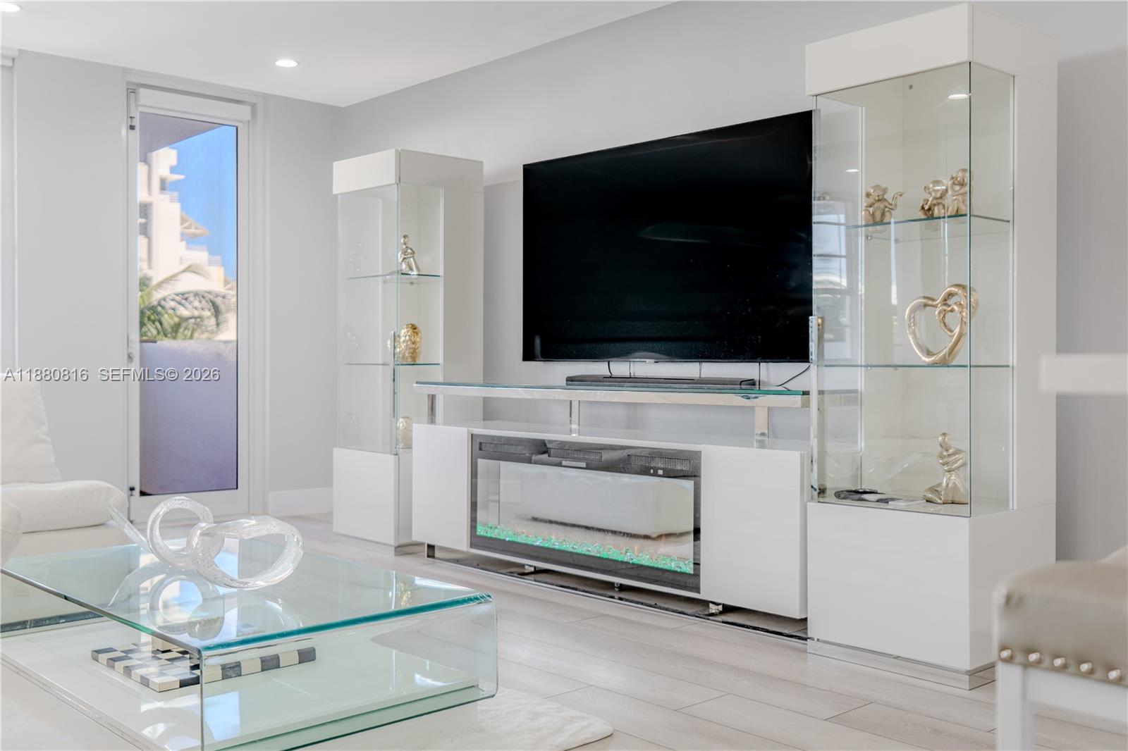 100 Lincoln Road, Unit 323 Miami Beach, FL 33139 - Photo 28 of 62