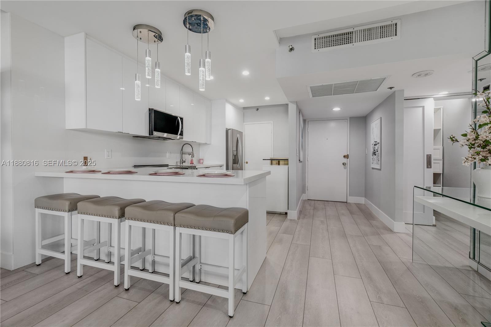 100 Lincoln Road, Unit 323 Miami Beach, FL 33139 - Photo 31 of 59