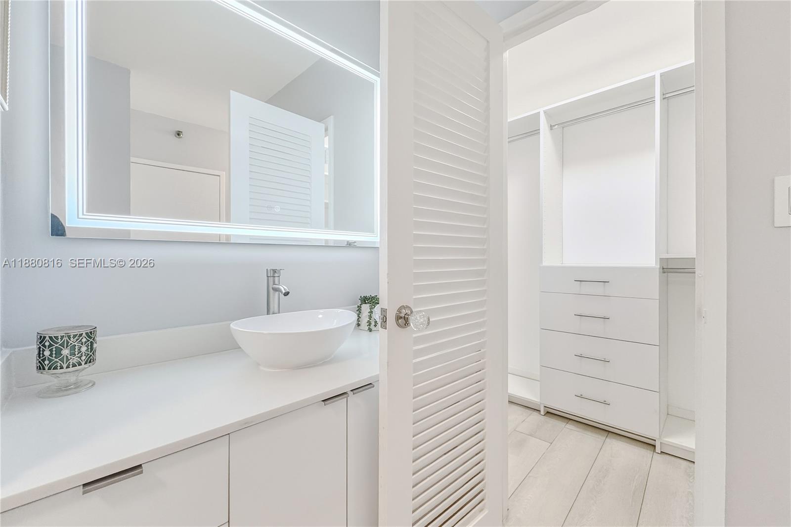 100 Lincoln Road, Unit 323 Miami Beach, FL 33139 - Photo 34 of 62