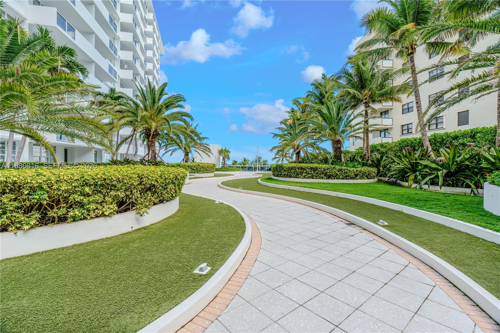 100 Lincoln Road, Unit 323 Miami Beach, FL 33139 - Photo 37 of 62