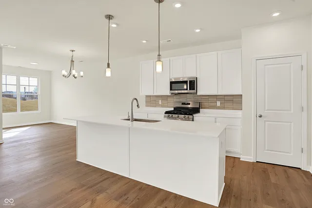 $258,080 | 1615 Clover Xing Drive, Greenfield, IN 46140