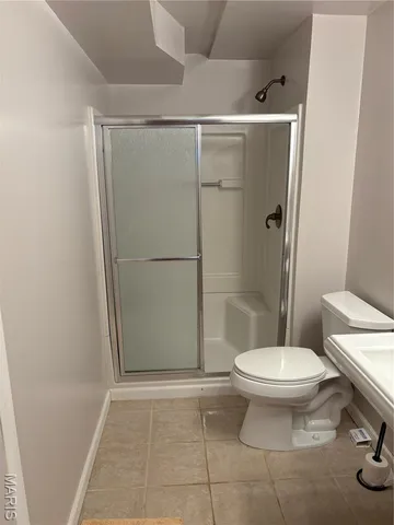 $329,900 | 2433 Lavinia Court, Florissant, MO 63033