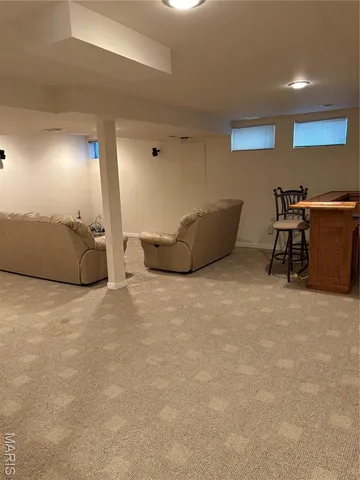 $329,900 | 2433 Lavinia Court, Florissant, MO 63033