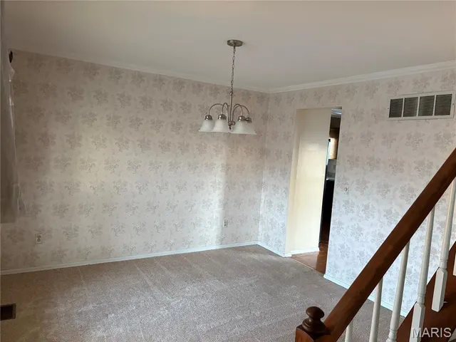 $329,900 | 2433 Lavinia Court, Florissant, MO 63033