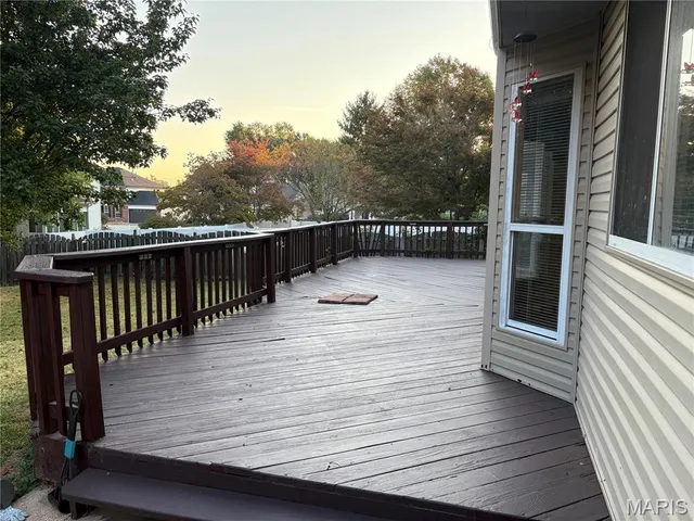 $329,900 | 2433 Lavinia Court, Florissant, MO 63033