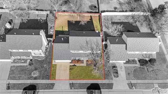 $329,900 | 2433 Lavinia Court, Florissant, MO 63033