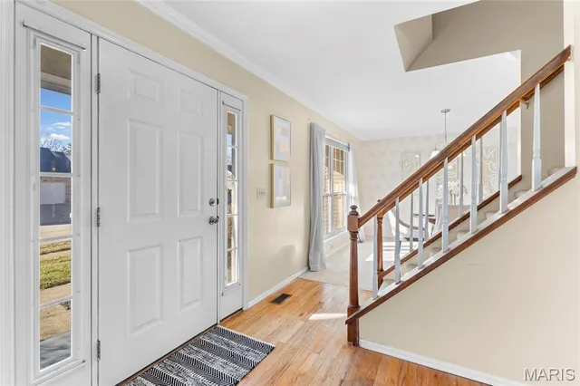 $329,900 | 2433 Lavinia Court, Florissant, MO 63033