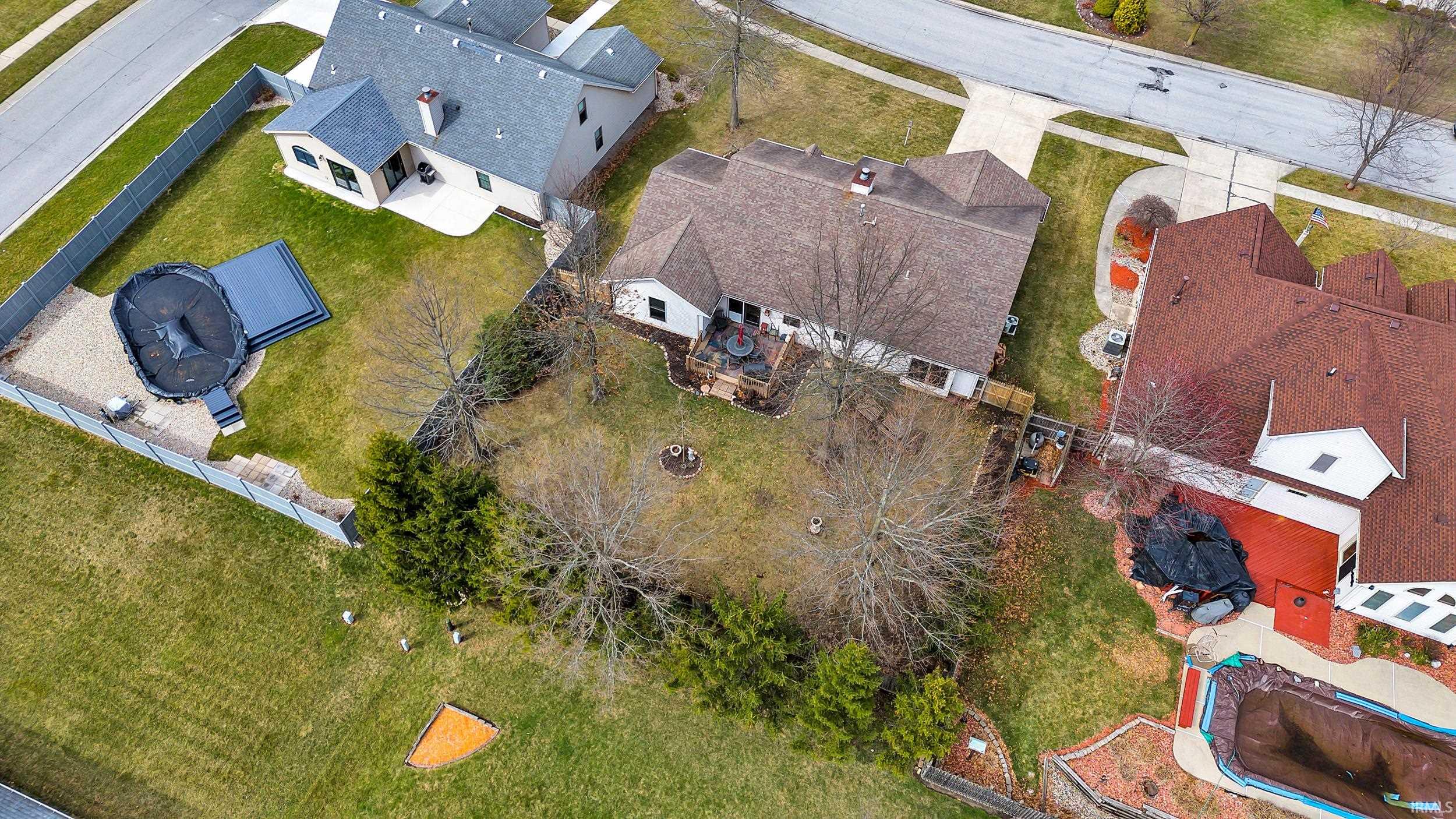 9125 Spring View Drive Fort Wayne, IN 46804 - Photo 6 of 36 Gallery Image 6
