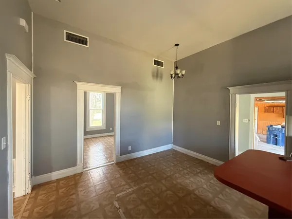 $194,000 | 246 West Clark Street, Bartlett, TX 76511