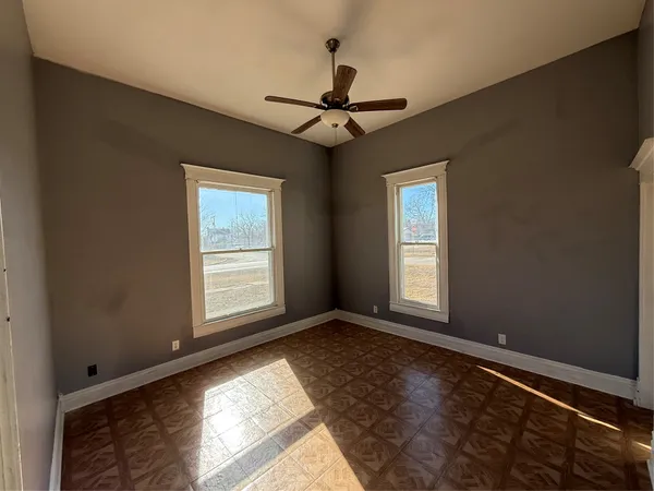 $194,000 | 246 West Clark Street, Bartlett, TX 76511